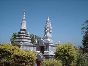 wat kraom 2003.  buddhist temple in sihanoukville, cambodia