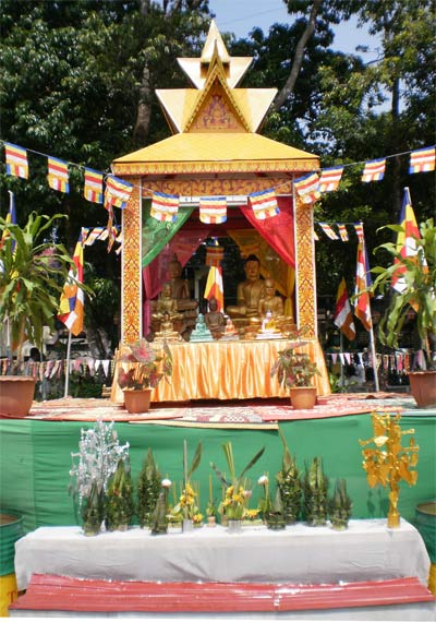 Wat Kraom.  Khmer New Year 2009.  Buddhist Temple in SihanoukVille, Cambodia.